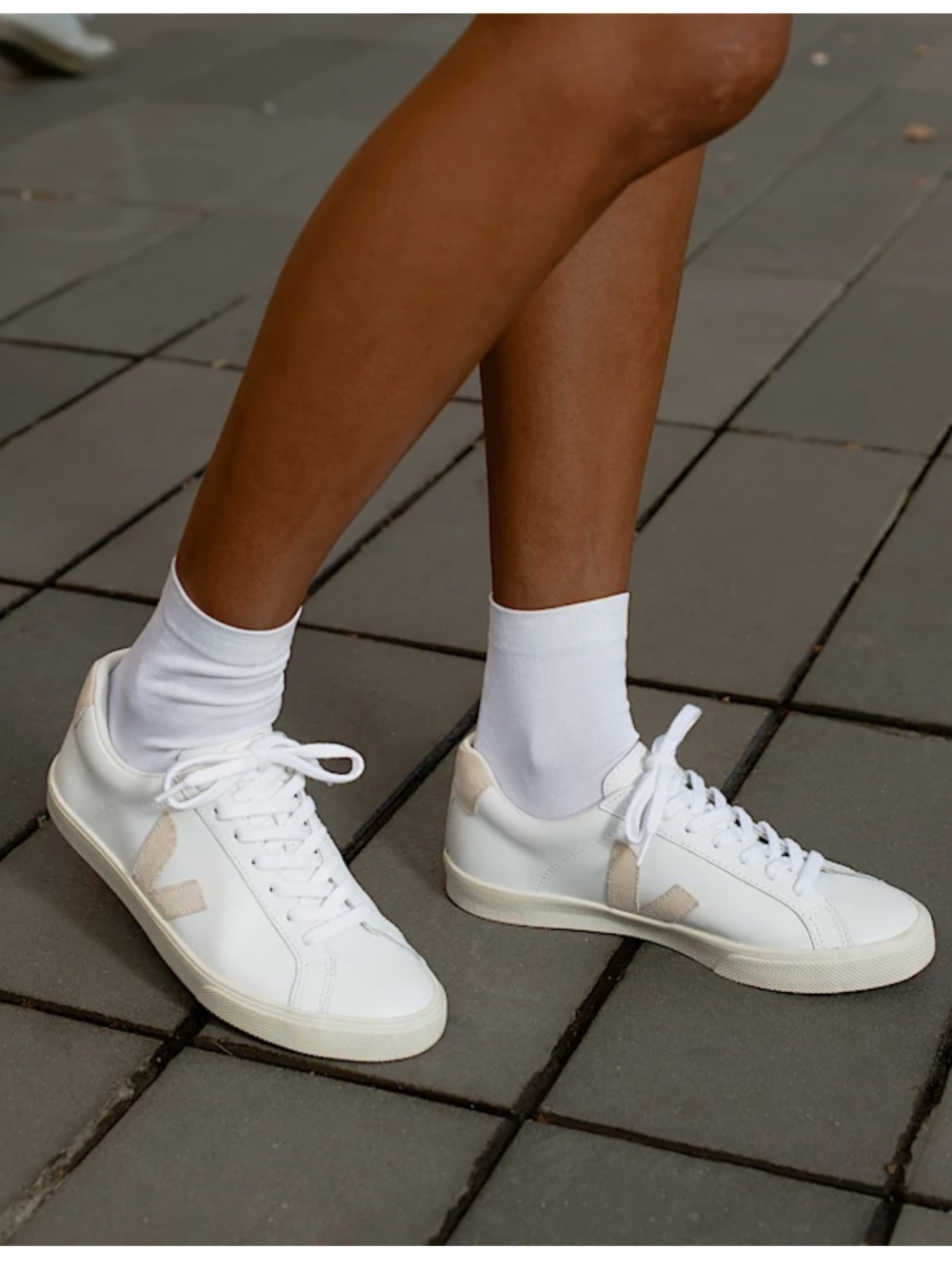 VEJA Esplar Men’s White Leather Sneakers with Beige Accents, size 12.5